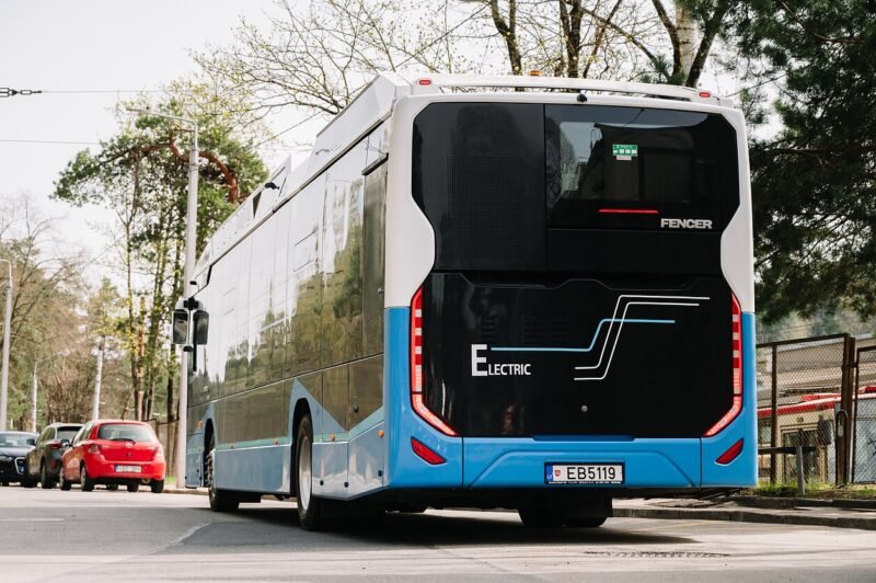 vandeniliu varomi autobusai